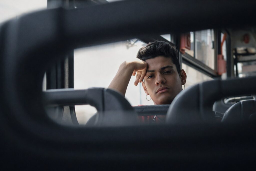 Rapper Hungria revela bastidores de cinebiografia: "Tivemos que amenizar". Veja o vídeo