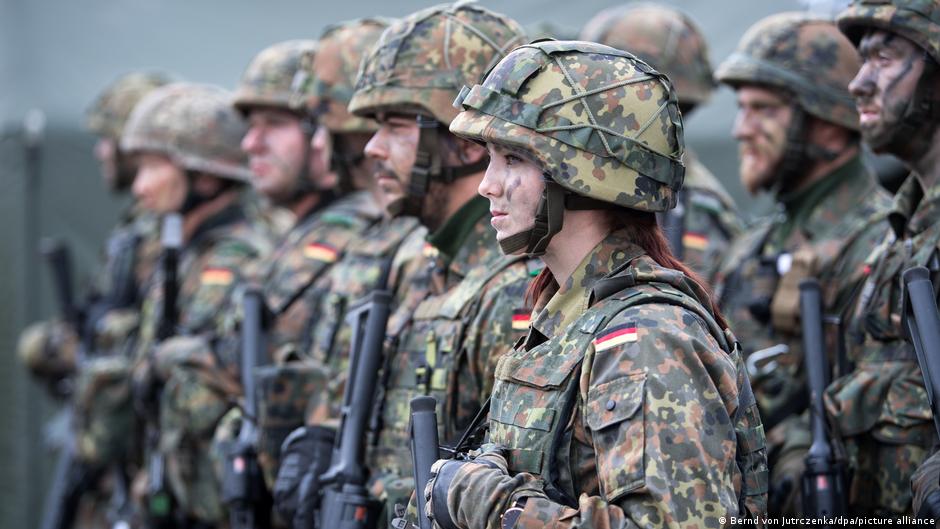 Assédio e sexismo afastam mulheres do Exército alemão