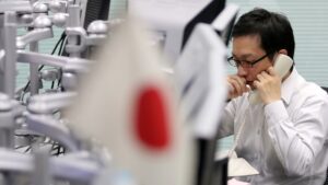 Mercado Asiático em Alta: Nikkei 225 Bate Recorde com Esperanças de Reabertura do Estreito de Hormuz