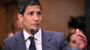 O Desafio de Kevin Warsh no Fed: Um “Branco de Família” sobre Taxas de Juros