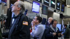 Mercado Financeiro em Alta: O que está Por Trás do Sucesso do Dow?