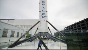 SpaceX: O Que Significa a Queda de 5% nas Ações?