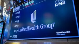 UnitedHealth Group Supera Expectativas e Aumenta Previsão de Lucro