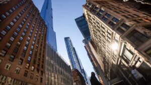Mercado Imobiliário de Luxo em Manhattan Resiste às Previsões Negativas